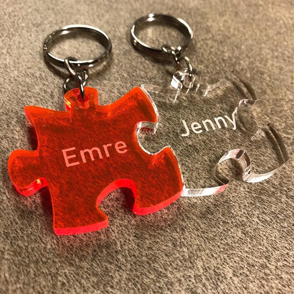 It's a match! Pusselbit som nyckelring med valfri gravyr 2-pack - Bild 2